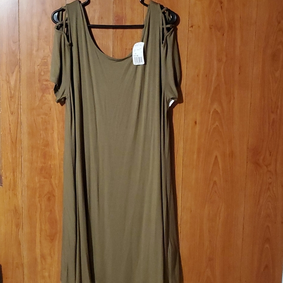 Forever 21 Dresses & Skirts - 💚Forever 21+ dress 💚